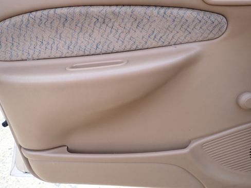 Used 1997 Ford Escort LX image 32