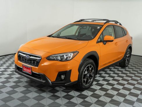 Used 2018 Subaru Crosstrek 2.0i Premium w/ Moonroof Package AWD/4WD image 3