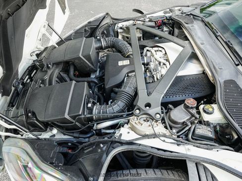 Used 2019 Aston Martin DB11 Volante image 23