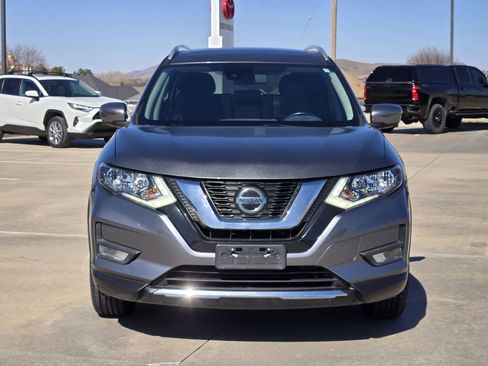 Used 2020 Nissan Rogue SV w/ Sun & Sound Touring Package image 8