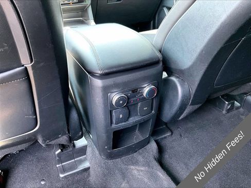 Used 2020 Ford Explorer XLT w/ Comfort Package AWD/4WD image 28