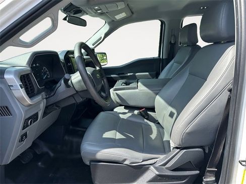 Used 2022 Ford F150 XL w/ Trailer Tow Package image 9