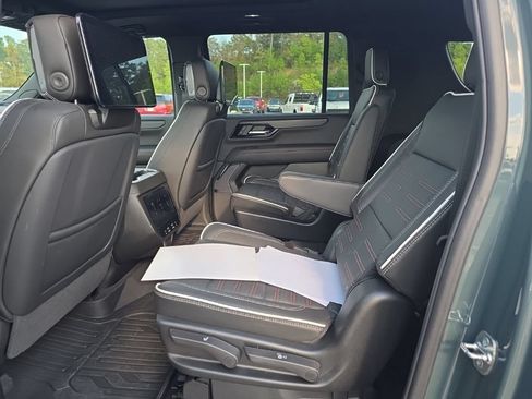 Used 2026 GMC Yukon XL AT4 Ultimate AWD/4WD image 10