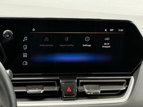 Used 2026 Chevrolet TrailBlazer LT w/ LT Cold Weather Package FWD image 18