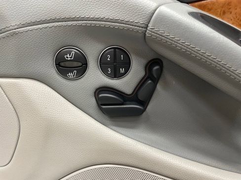 Used 2007 Mercedes-Benz SL 550 image 35