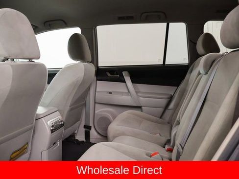 Used 2012 Toyota Highlander 4WD w/ Tech Pkg image 28