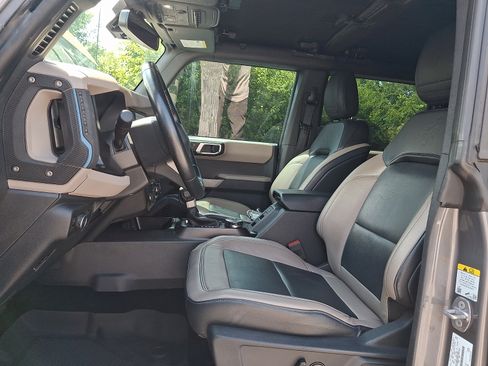 Used 2021 Ford Bronco Wildtrak AWD/4WD image 14