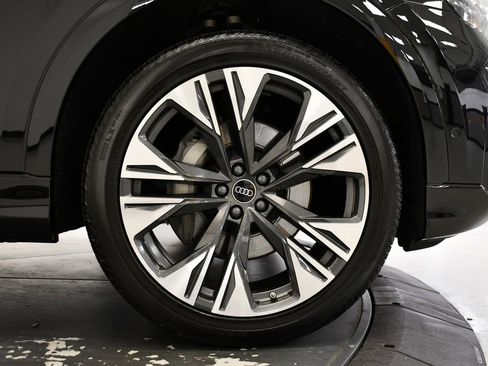 Certified 2024 Audi Q8 Premium w/ Black Optic Package image 15