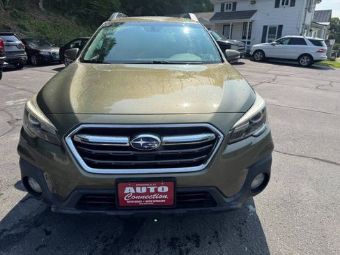 Used 2018 Subaru Outback 2.5i Limited AWD/4WD image 2