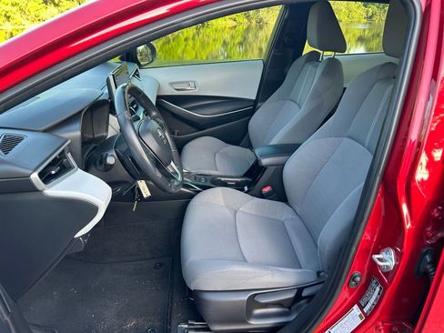 Used 2021 Toyota Corolla SE image 14