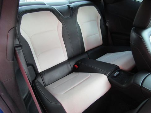 Used 2016 Chevrolet Camaro LT image 11
