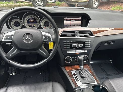 Used 2014 Mercedes-Benz C 300 4MATIC Sedan image 30
