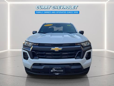 Used 2023 Chevrolet Colorado LT AWD/4WD image 6