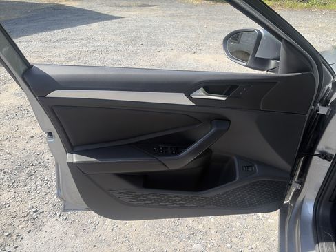 Used 2025 Volkswagen Jetta S FWD image 13
