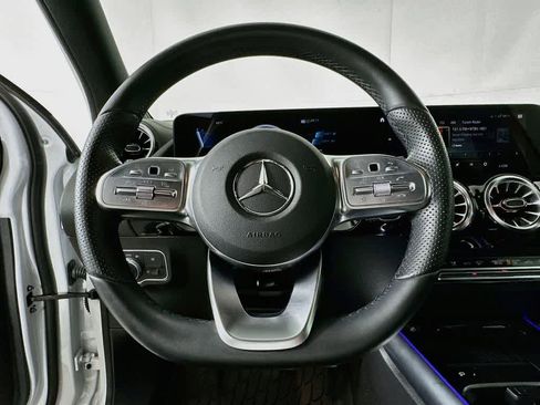 Used 2023 Mercedes-Benz GLA 35 AMG 4MATIC image 16