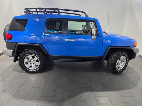 Used 2007 Toyota FJ Cruiser 4WD w/ Upgrade Pkg 1 image 6