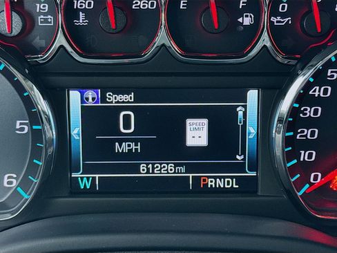 Used 2019 GMC Yukon XL SLT w/ Premium Edition RWD image 8