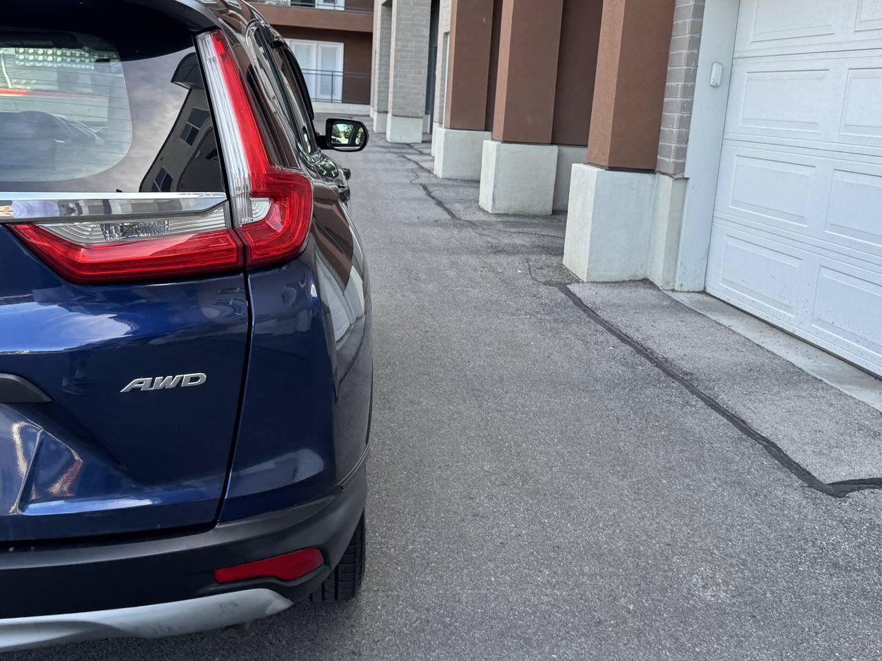 Used 2017 Honda CR-V LX image 8