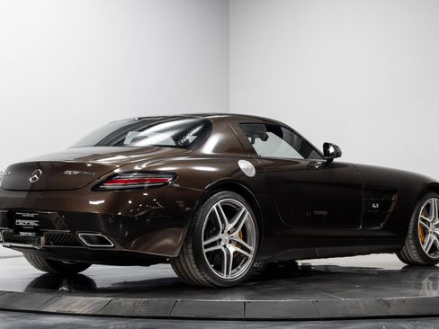 Used 2014 Mercedes-Benz SLS AMG GT Coupe image 18