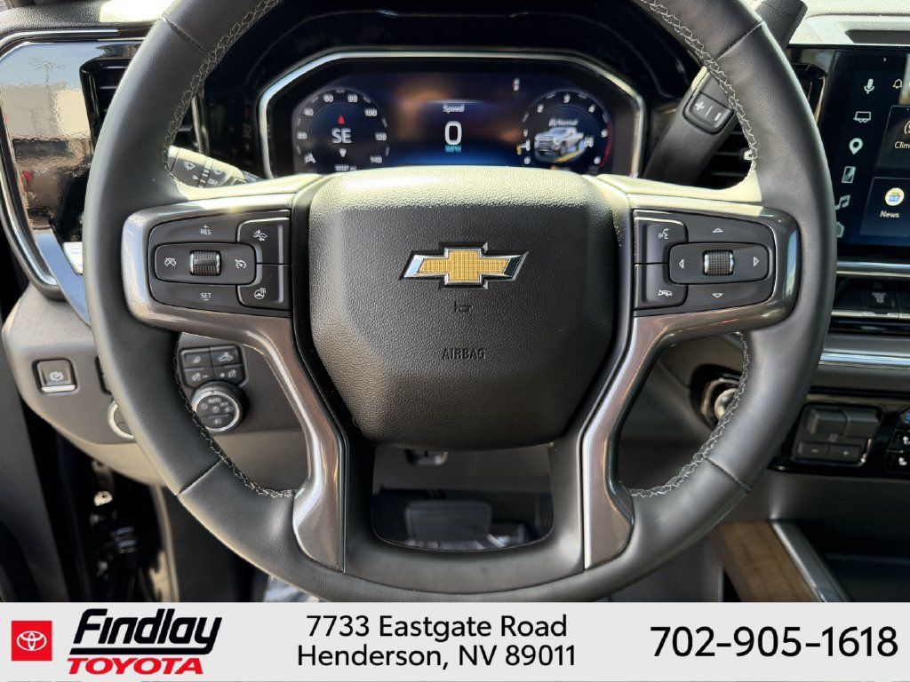 Used 2024 Chevrolet Silverado 3500 High Country w/ Technology Package AWD/4WD image 24