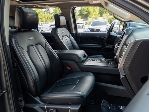 Used 2019 Ford Expedition Platinum AWD/4WD image 30