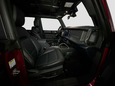 New 2025 Ford Bronco Badlands image 28