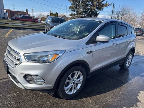 Used 2019 Ford Escape SE image 7