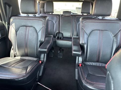 Used 2021 Ford Expedition Max Limited RWD image 12