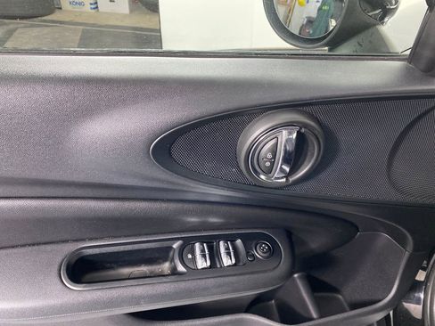 Used 2017 MINI Cooper Clubman image 10