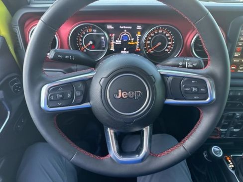 Used 2023 Jeep Gladiator Rubicon w/ LED Lighting Group image 10