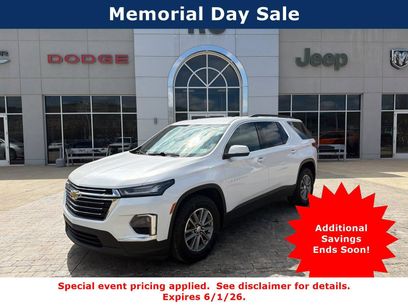 Used 2023 Chevrolet Traverse LT