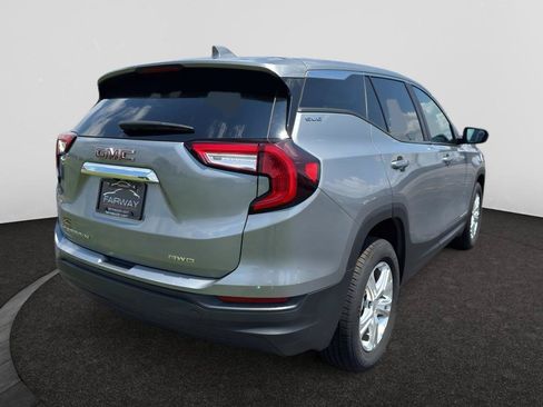 Used 2024 GMC Terrain SLE AWD/4WD image 5