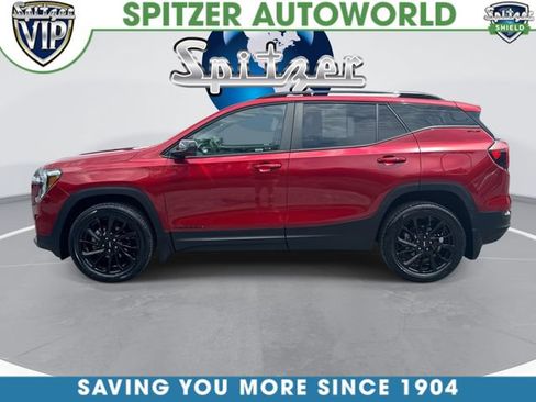 Certified 2023 GMC Terrain SLE w/ Driver Convenience Package AWD/4WD image 7
