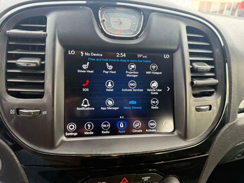 Used 2018 Chrysler 300 S image 24