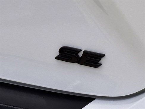 New 2026 Toyota Camry SE image 5