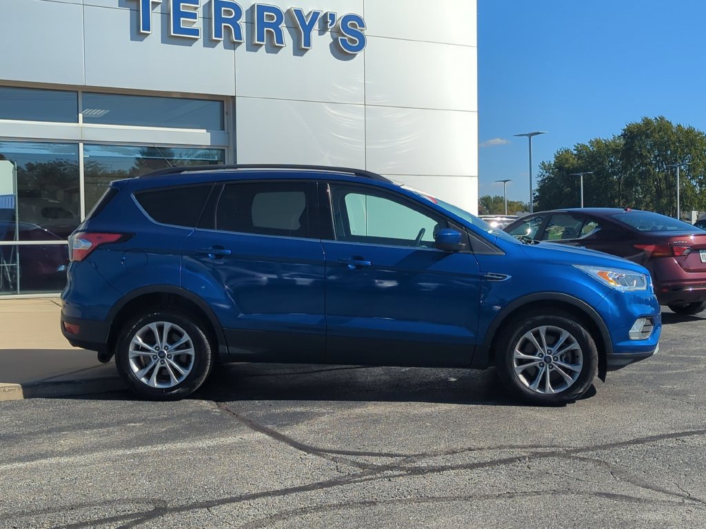 Used 2018 Ford Escape SEL AWD/4WD image 2