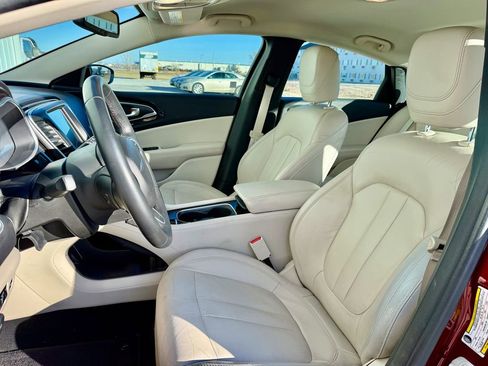 Used 2015 Chrysler 200 C w/ Navigation & Sound Group I image 10