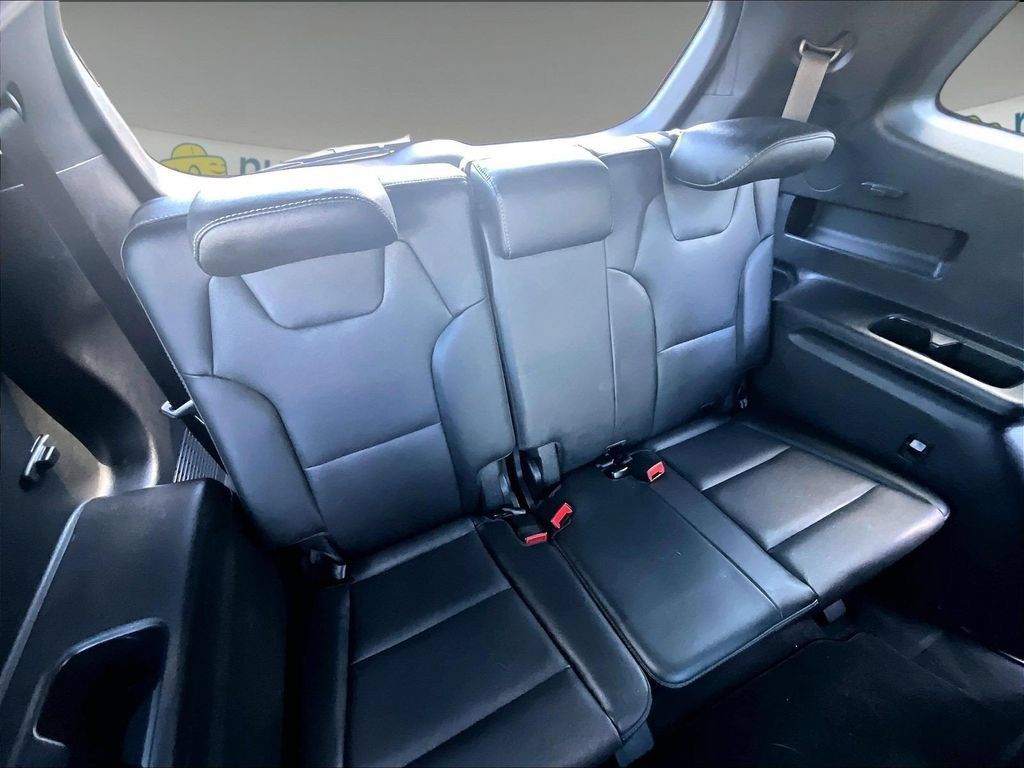 Used 2024 Kia Telluride EX X-Line AWD/4WD image 16