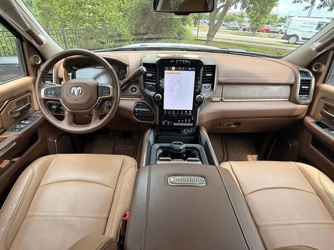Used 2024 RAM 2500 Limited AWD/4WD image 37