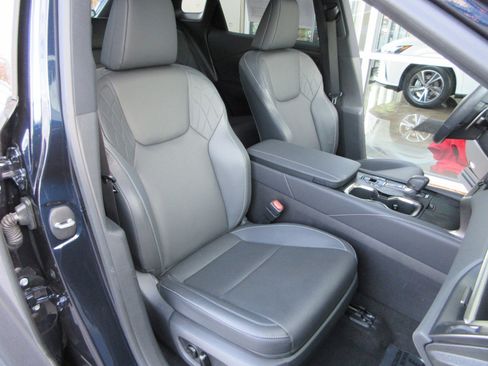 Used 2025 Lexus RX 350 Premium image 24