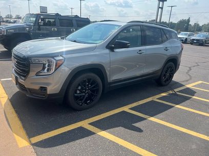Used 2023 GMC Terrain SLT w/ Infotainment Package II