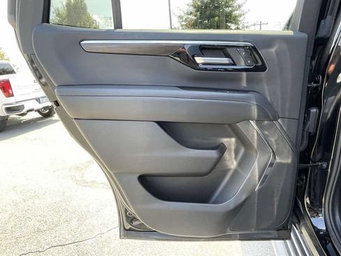 Used 2025 Chevrolet Tahoe LS AWD/4WD image 14