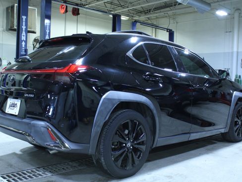 Used 2019 Lexus UX 200 F Sport w/ F Sport Premium Package image 34