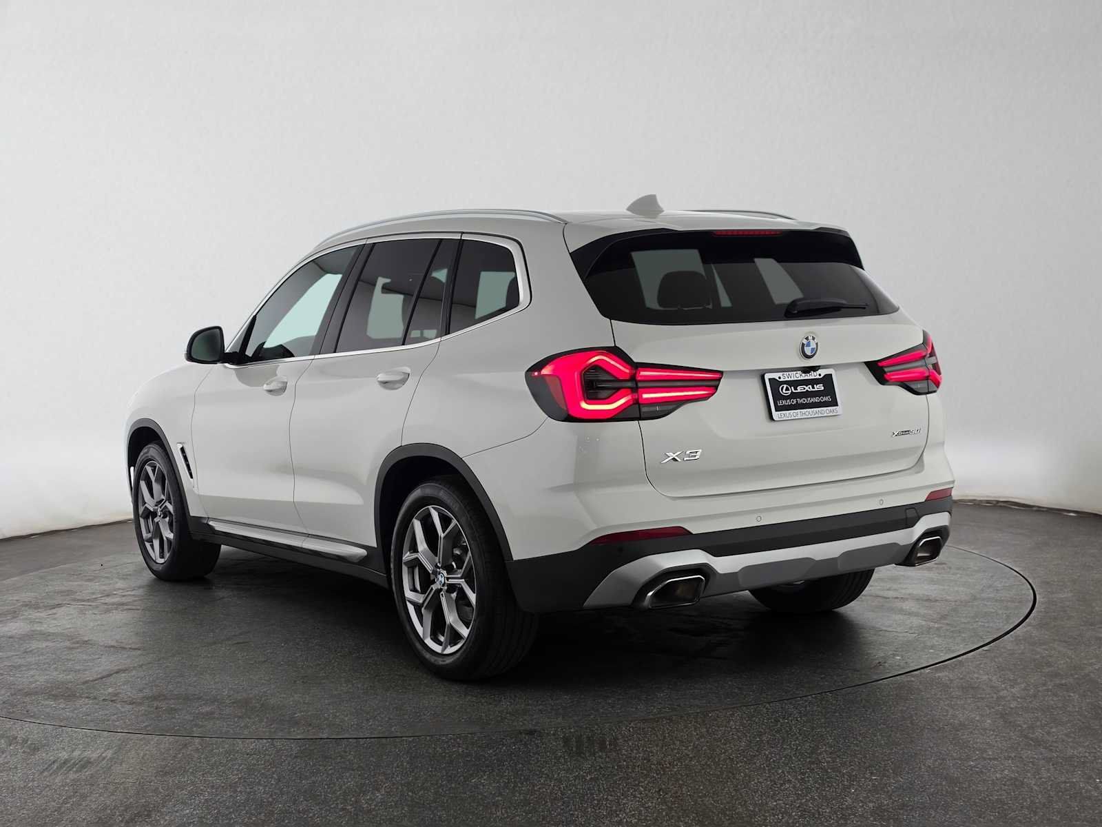 Used 2023 BMW X3 xDrive30i w/ Convenience Package AWD/4WD image 5