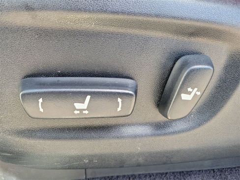 Used 2020 Lexus GX 460 Premium w/ Premium Package image 17