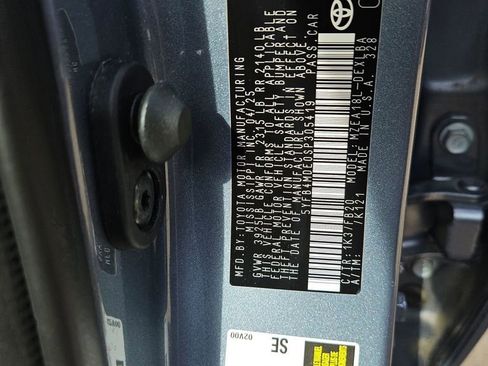 Used 2025 Toyota Corolla LE FWD image 30