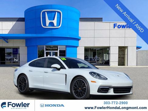 Used 2018 Porsche Panamera 4 image 1