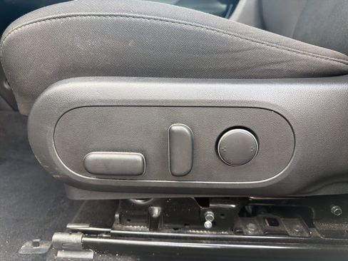 Used 2025 Hyundai Kona SEL image 21