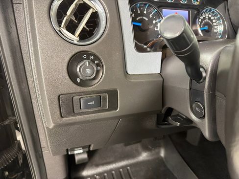 Used 2014 Ford F150 XLT w/ Equipment Group 302A Luxury AWD/4WD image 13