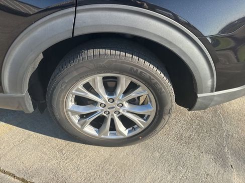 Used 2020 Ford Explorer Limited image 18